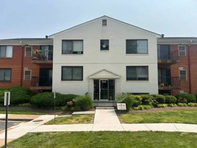 Main picture of 125S Clubhouse Dr SW
