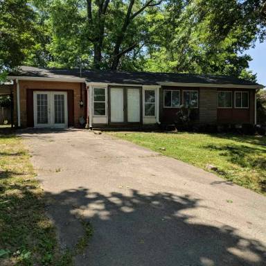Main picture of 1709 D Ville Dr