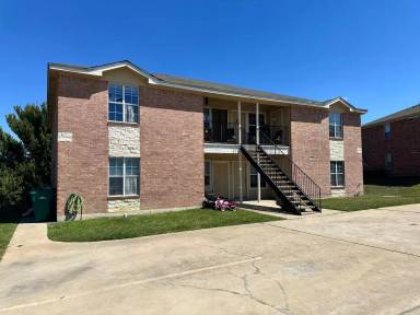 Main picture of 421 Brittney Way