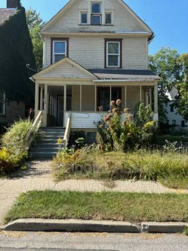 Main picture of 1588 E 86th St