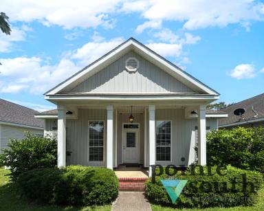 Main picture of 29956 Saint Simon St