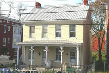 Main picture of 635 W Washington St