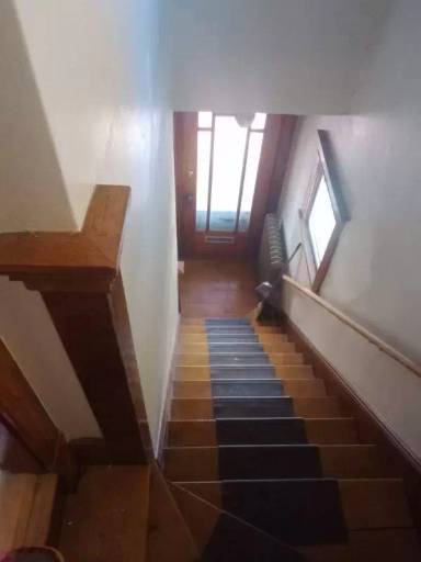 Main picture of 187 East Ave