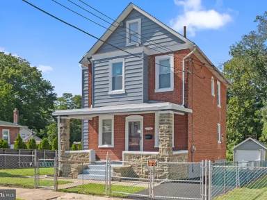Main picture of 7138 Shelbourne St