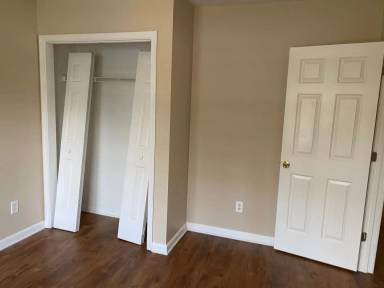 Main picture of 214 Mercer Ave