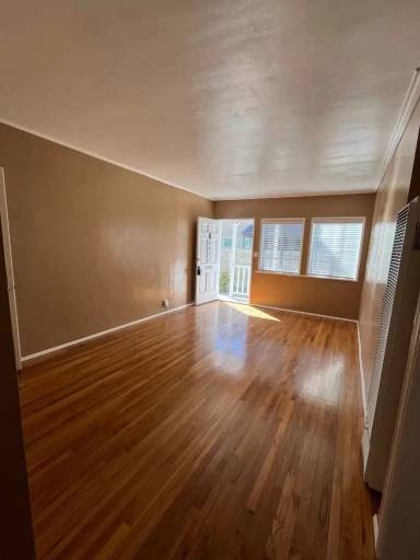 Main picture of 4418 Boundary St