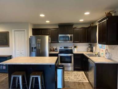 Main picture of 17510 Maple St