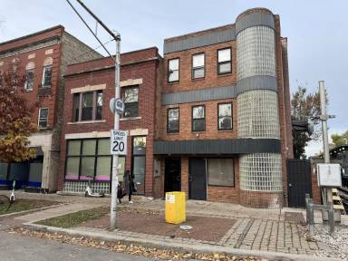 Main picture of 4632 N Francisco Ave