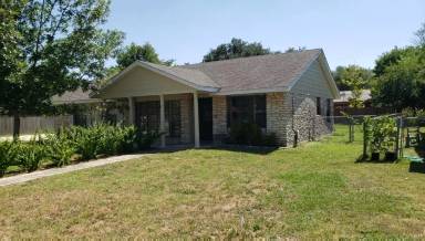 Main picture of 821 S Guadalupe St