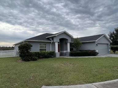 Main picture of 329 Highland Meadows Dr