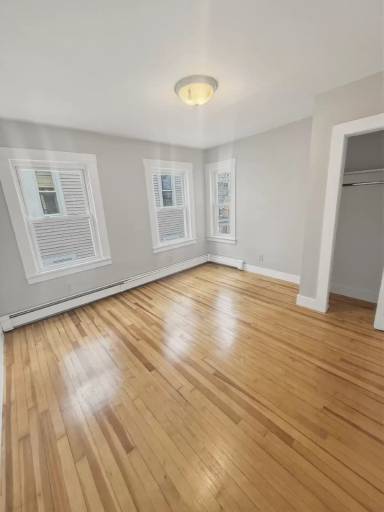 Main picture of 130 S Elm St