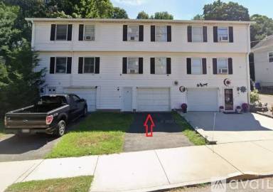 Main picture of 66 Willow St