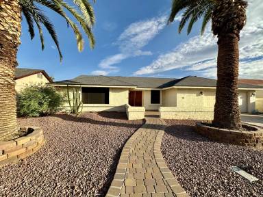 Main picture of 603 W Straford Dr