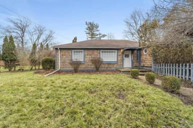 Main picture of 9485 Waterman Dr