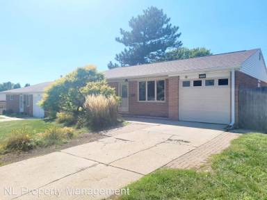 Main picture of 3366 S 79th St