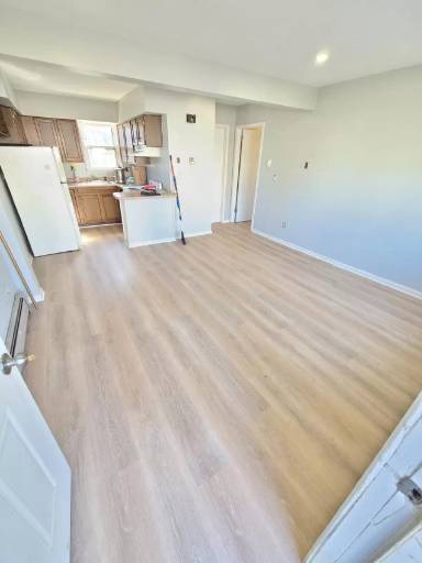 Main picture of 190 Spring St