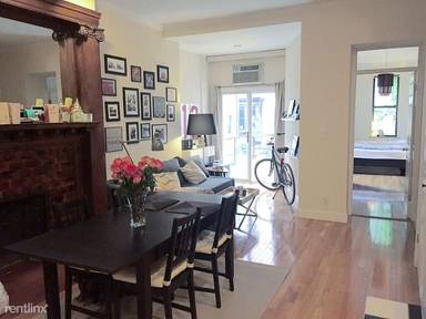 Main picture of 319 West 80th St