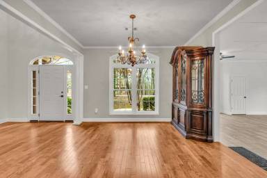 Main picture of 127 Emberwood Ct