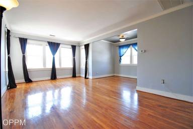 Main picture of 813 S 38th St