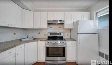 Main picture of 16 E Bedell St