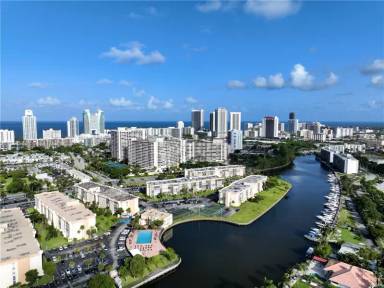 Main picture of 601 Three Islands Blvd