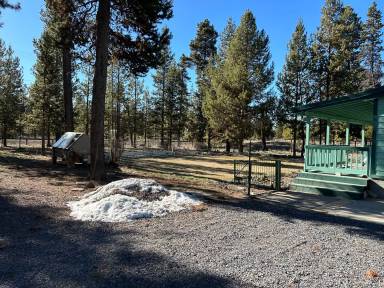 Main picture of 52405 Antler Ln