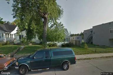 Main picture of 910 W 29th St