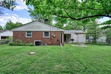 Main picture of 20 Saint Benedict Ln