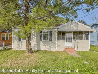 Main picture of 884 Detroit St