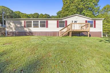 Main picture of 544 Deer Haven Rd