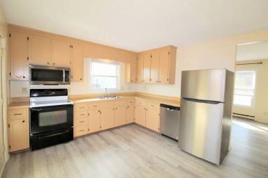 Main picture of 405 Sherando Ct