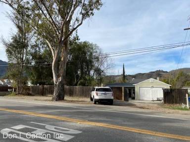 Main picture of 8377 N Ventura Ave