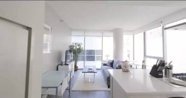 Main picture of 4 E Huron St