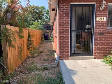 Main picture of 351 S Clay St