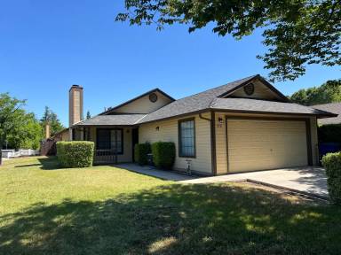 Main picture of 3121 Sugar Bear Ct