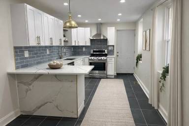 Main picture of 2016 N Woodstock St