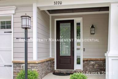 Main picture of 3220 Bergen St