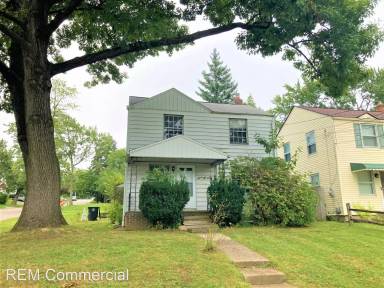 Main picture of 1559 Redwood Ave
