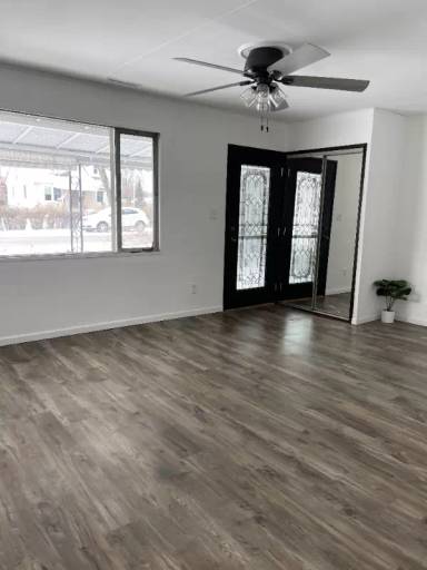 Main picture of 221 S Colorado St