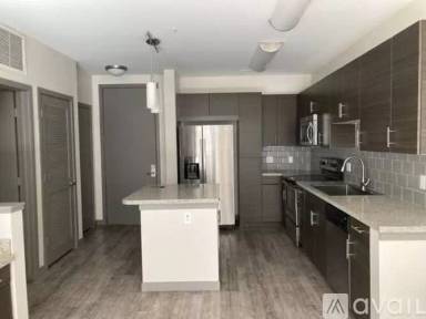 Main picture of 2999 Pearl St
