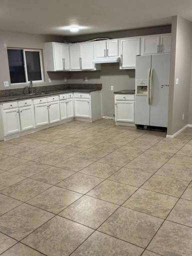 Main picture of 10352 Anzac Ave
