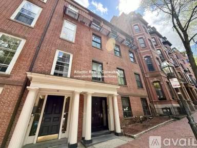 Main picture of 30 Hancock St