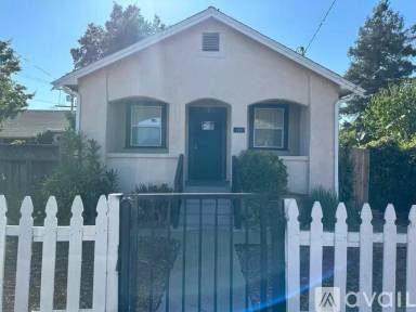 Main picture of 119 Contra Costa St