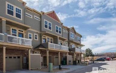 Main picture of 12880 King St
