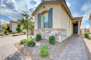 Main picture of 2255 Valdina St