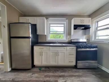 Main picture of 64 Greenville Ave