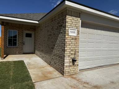 Main picture of 5808 Urbana Pl
