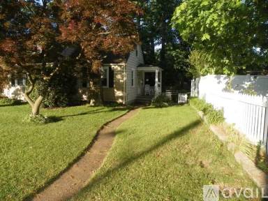 Main picture of 703 Walnut St