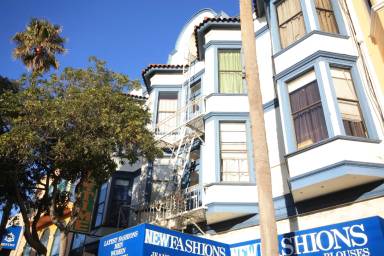 Main picture of 2735 Mission Street