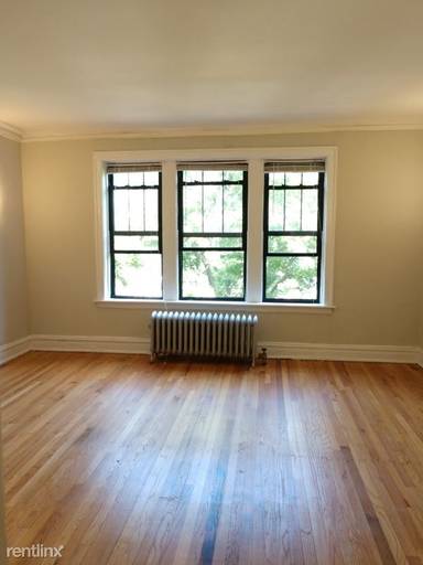 Main picture of 1525 W Estes Ave